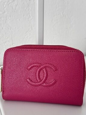 CHANEL Hot Pink Caviar Leather Zip Card Case